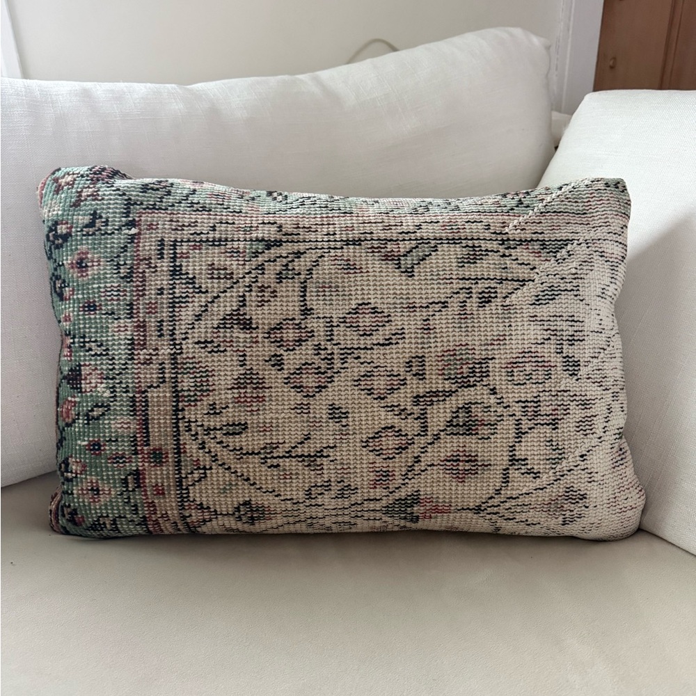 Antique Turkish Wool Rug Hand Knotted Remnant Accent Pillow Case 15x23